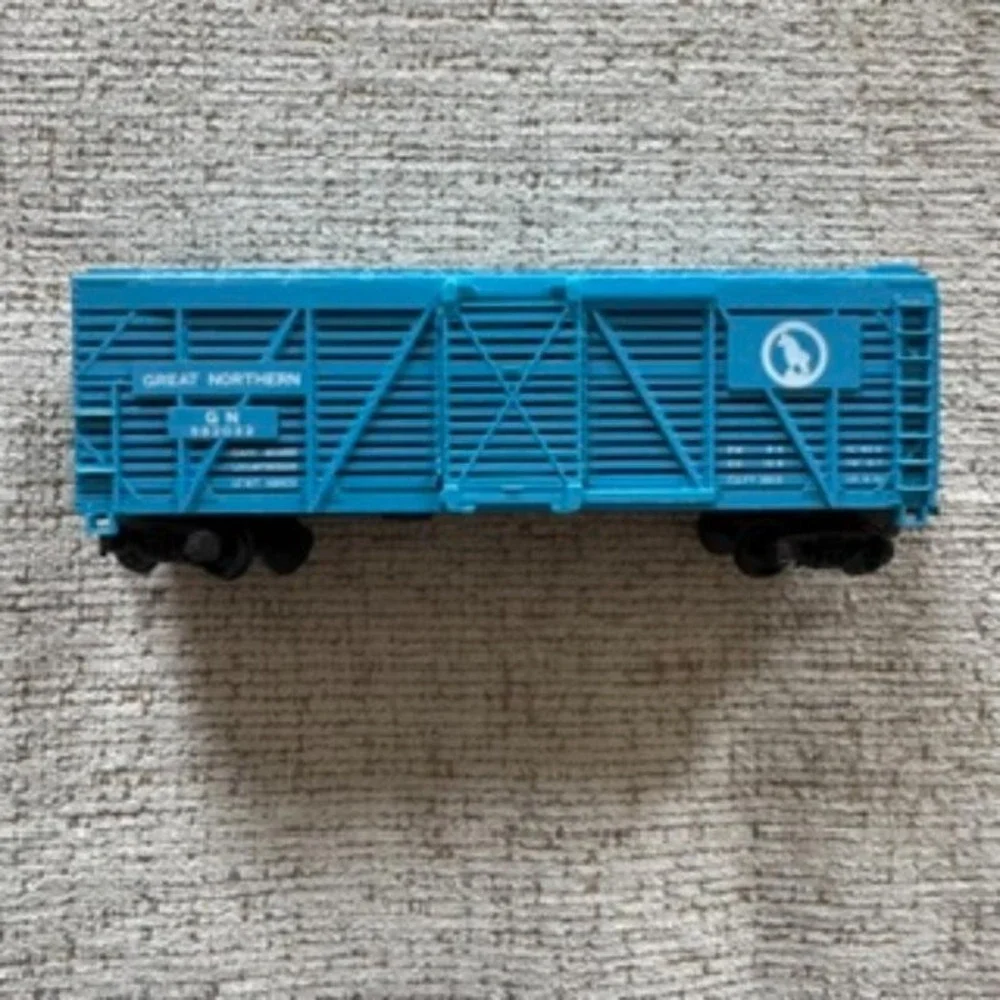 HO Scale Bachmann, 40' Stock Car, Great Northern, Blue, #582033